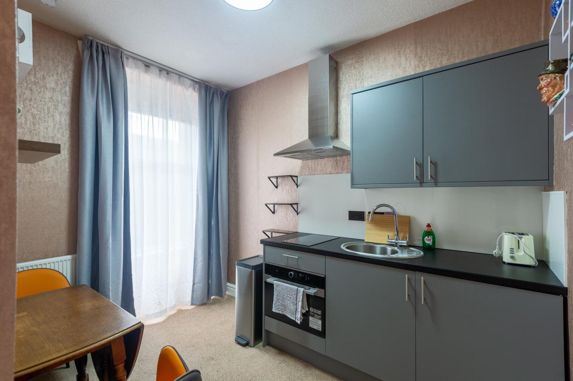 The Ambleside Apartments - Self Catering With Private Kitchen - Best For Location Dış mekan fotoğraf