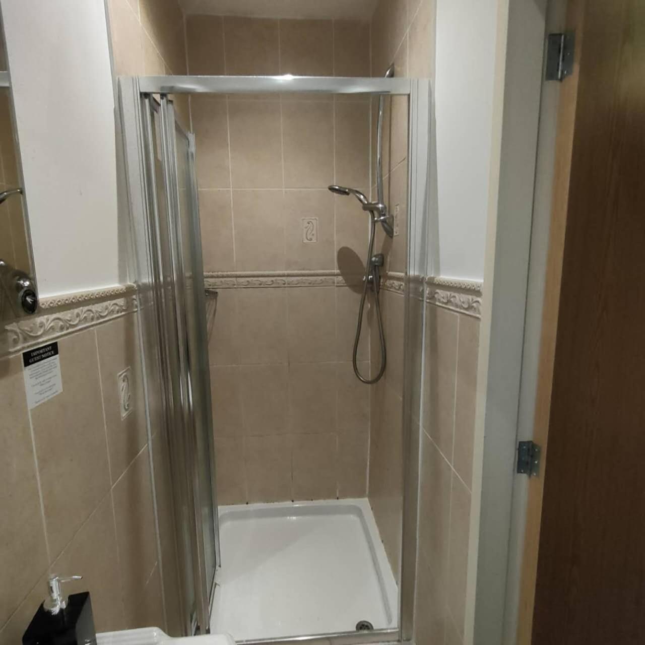 The Ambleside Apartments - Self Catering With Private Kitchen - Best For Location Dış mekan fotoğraf